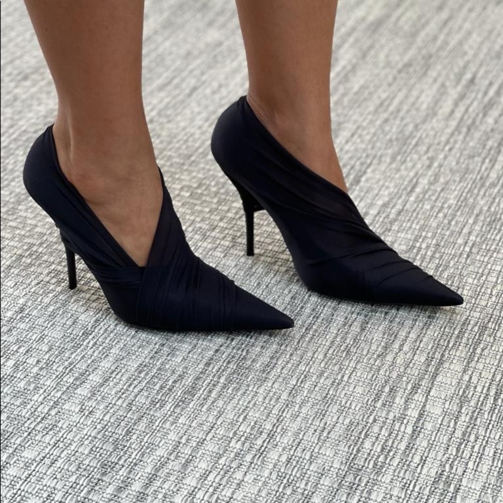 AUTHENTIC BALENCIAGA Drape Knit stretch wrapped heel (NEW)